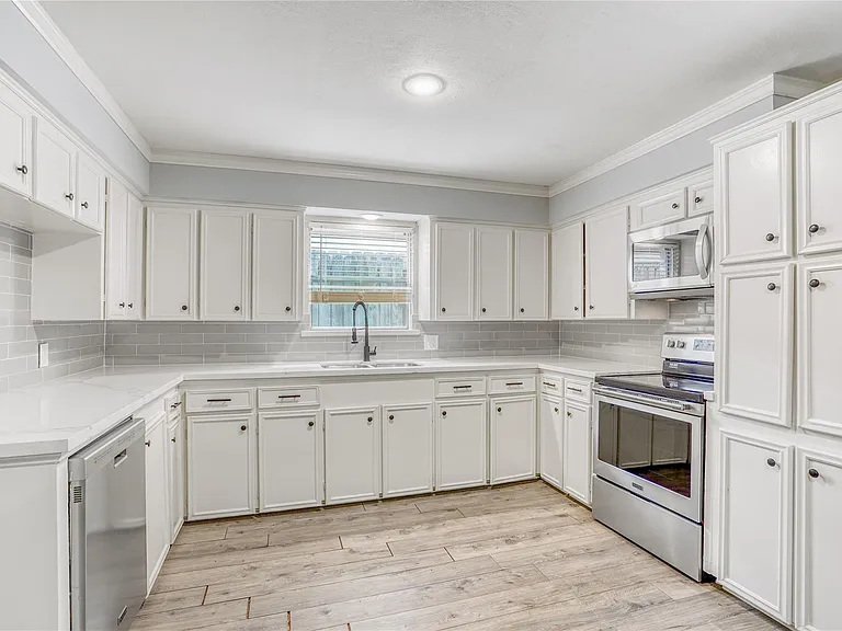 9626 Vilven Ln — Photo 8