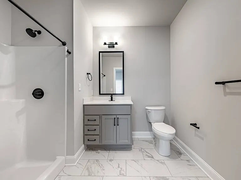 30 Excelsior Ave #FLAT — Photo 8
