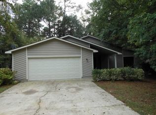 975 Lake Haven Ct, Roswell, GA 30076