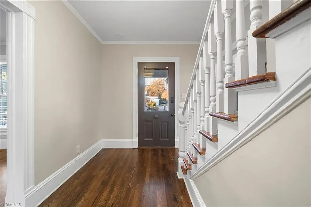 917 Walker Ave — Photo 4