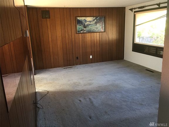 5th image of 6220 N 50th St
