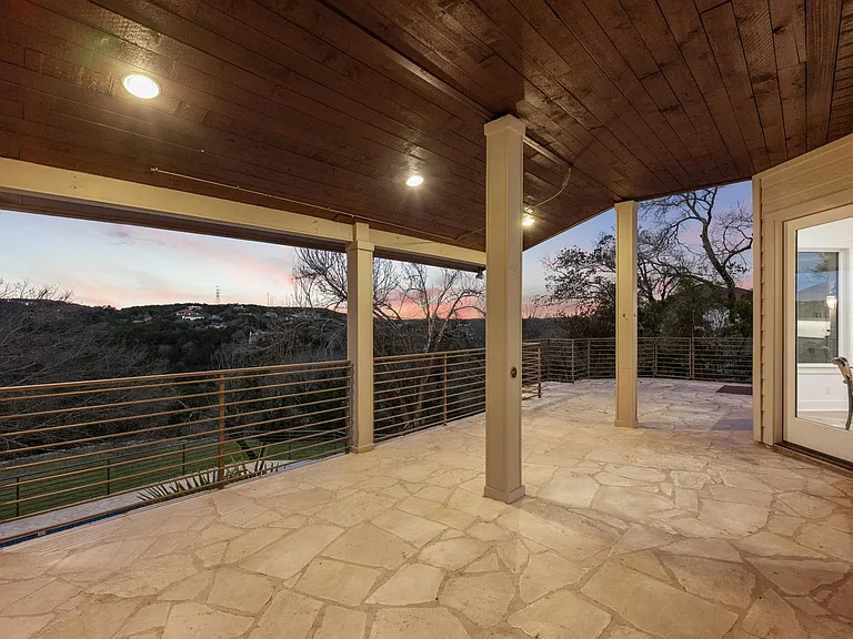 7905 Brightman Ln — Photo 37
