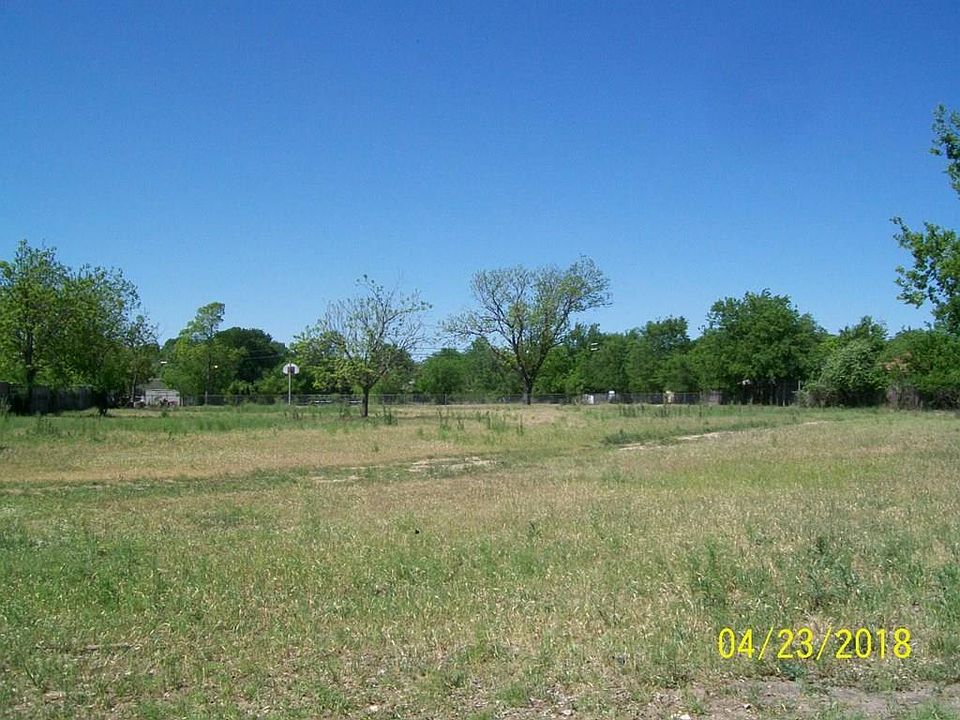 2nd image of 306 Meeker Rd