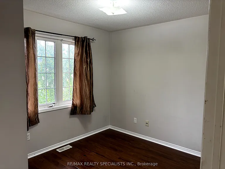 47 Hollingsworth Cir — Photo 12