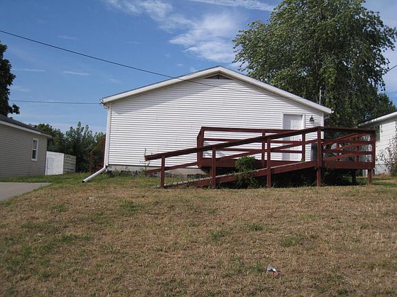 2nd image of 625 E College St
