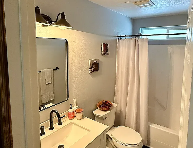 1268 W Bentwood Loop — Photo 8