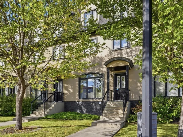 5839 Mullen Pl NW, Edmonton, AB T6R 0T5
