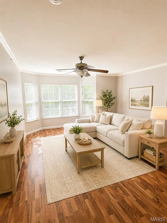 2 bed, 2.0 bath, 1051 sqft, $1,495 — Photo 2