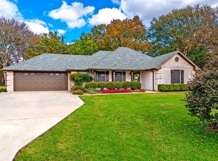 2203 N Shore Dr, Bonham, TX 75418