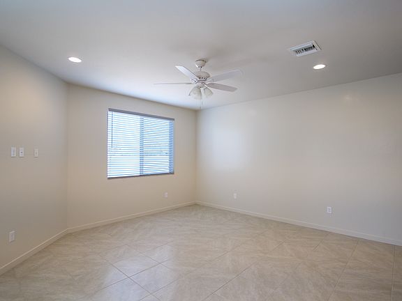 4th image of 8809 N Sherry Cervi Way