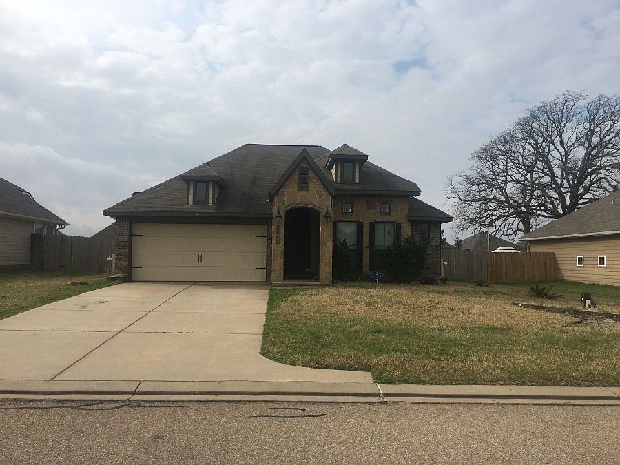 1st image of 163 Briarwood Dr