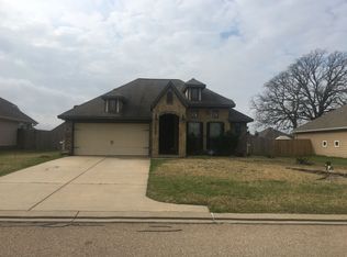 163 Briarwood Dr, Huntsville, TX 77320