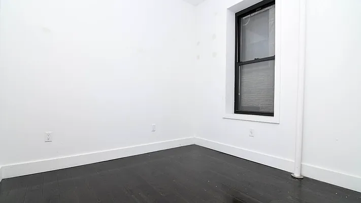 Rented by Nooklyn NYC LLC | media 10