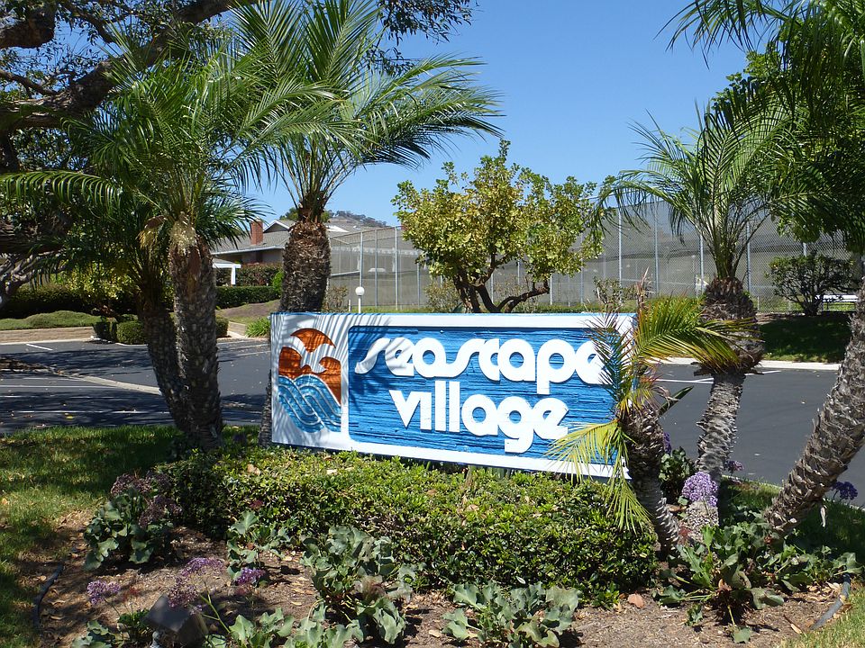 Seascape Village entrance