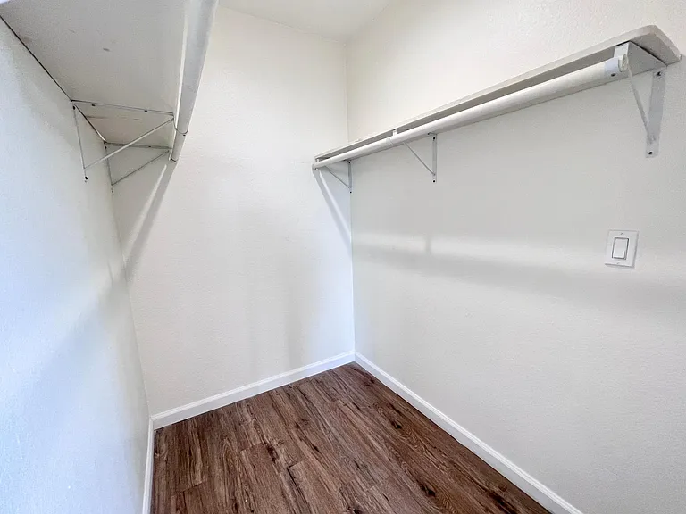 653 1/2 Maltman Ave — Photo 13