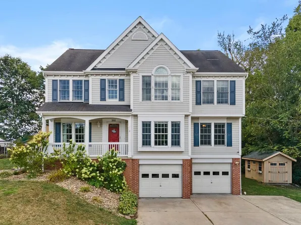 501 W McMurray Rd, Canonsburg, PA 15317