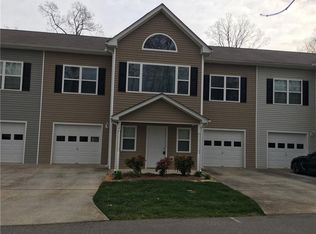 414 Pointe Cir, Dahlonega, GA 30533