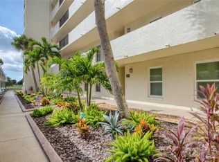 225 Country Club Dr #1209, Largo, FL 33771