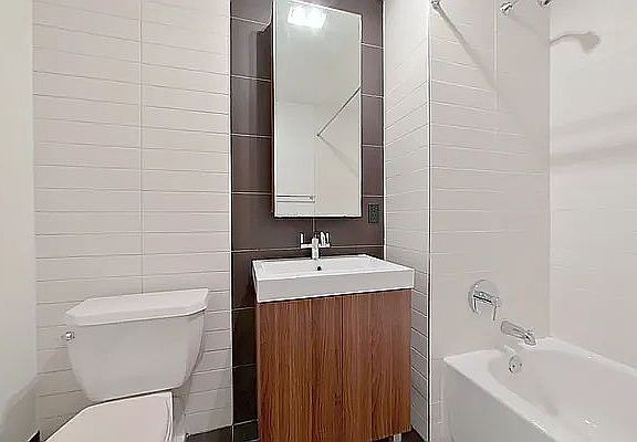 5th image of 116 John St #15