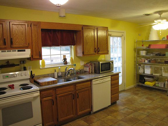 5th image of 1536 Pheasants Glen Dr