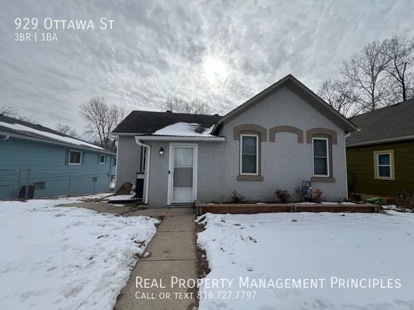 929 Ottawa St, Leavenworth, KS 66048