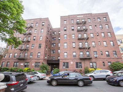 4037 77th St APT 5B, Flushing, NY, 11373