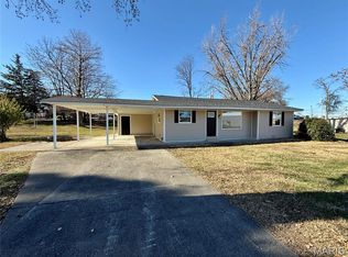 424 N Spring St, Perryville, MO 63775