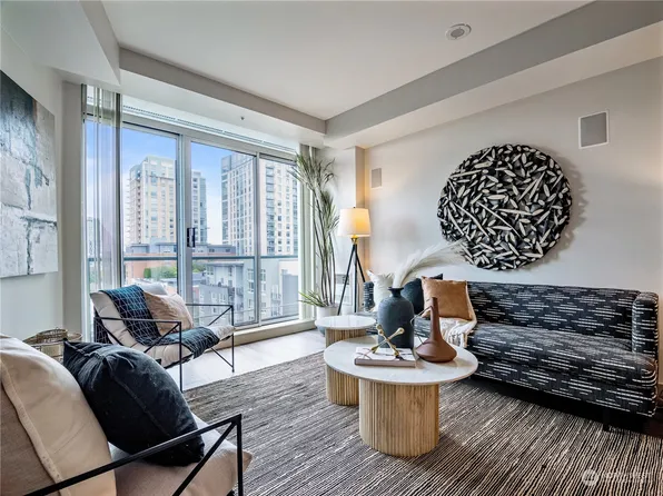 1100 106th Avenue NE #804, Bellevue, WA 98004