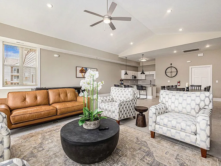 Signature Pointe Apartment Homes — Photo 55