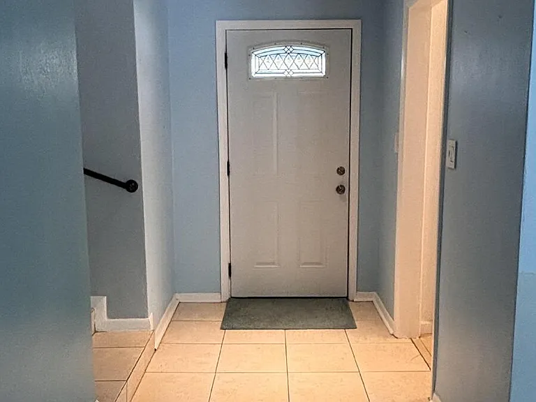 161 Eden Ave — Photo 5