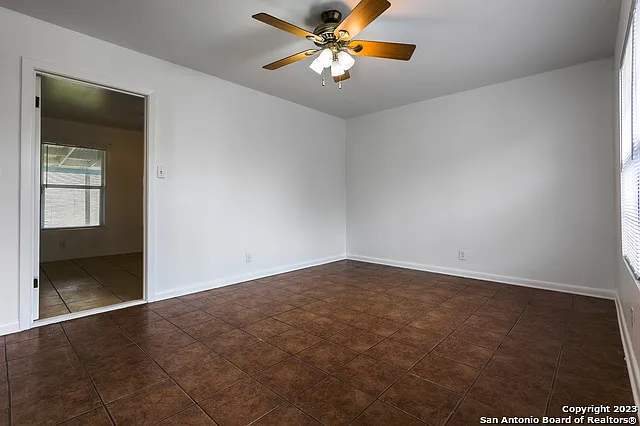 5434 Plumtree Dr — Photo 3