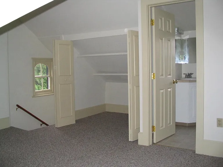 174 N Broad St — Photo 5