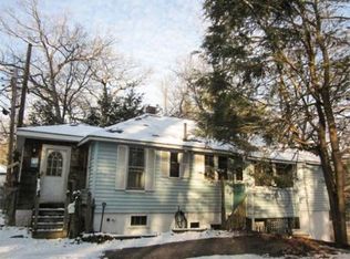 58 Russell Rd, Wellesley, MA 02482