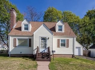3 Deepwood Dr, Manchester, CT 06040