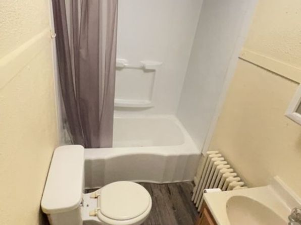 338 1st St #4R