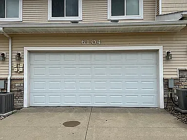 3 bed, 2.5 bath, 1360 sqft, $1,675 — Photo 4