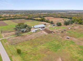 1676 N 1000 Rd, Lawrence, KS 66046