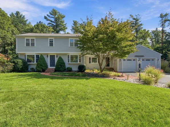 5 Wildflower Path, Duxbury, MA 02332