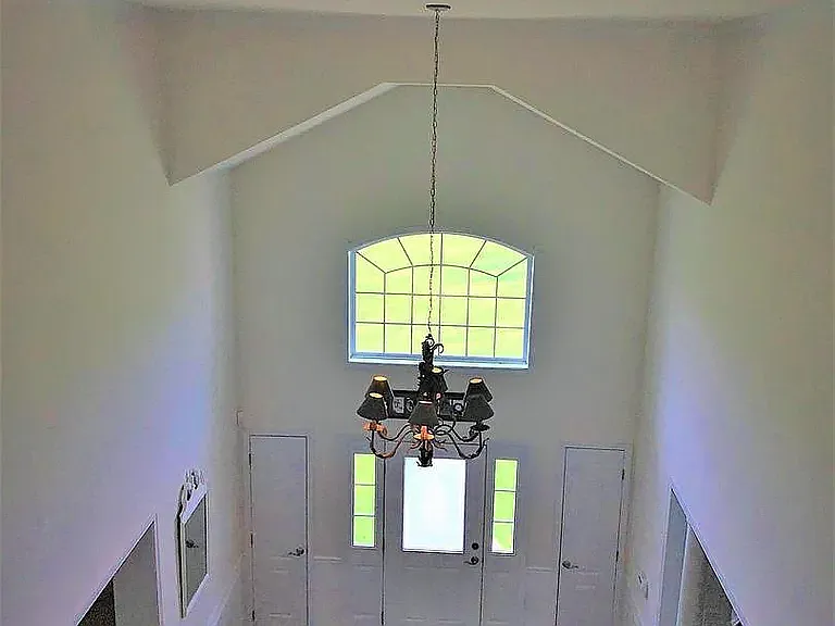 35 Oxford Cir — Photo 5