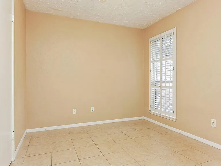 22811 Capitol Landing Ln — Photo 8