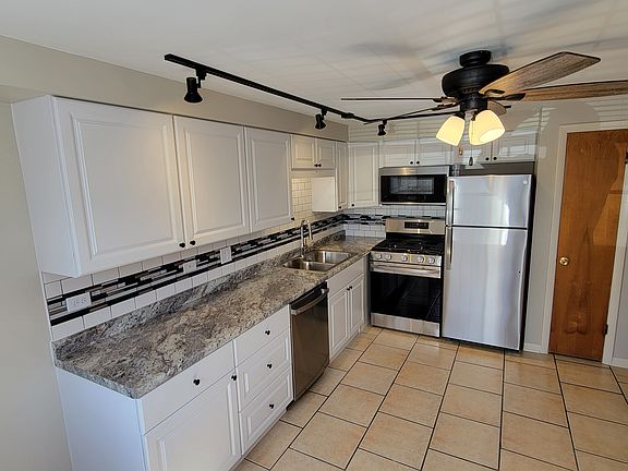 2nd image of 713 Lake St #1