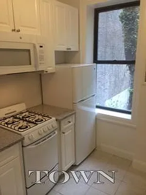 Rented by Town Residential | media 10