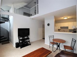 401 N Gridley St APT D, Bloomington, IL 61701