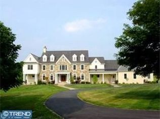 7 Douglas Ln, Chester Springs, PA 19425