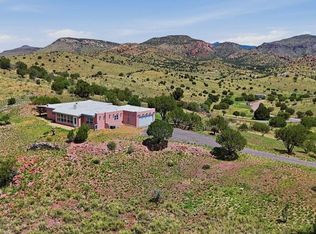 215 Warbonnet Rd, Fort Davis, TX 79734