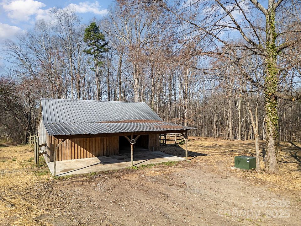 1st image of 112 Hardwood Cir