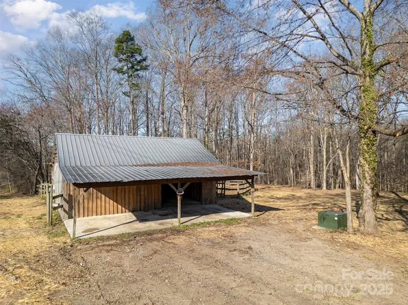112 Hardwood Cir, Gastonia, NC 28056