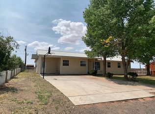 1503 Hennessy St, Holbrook, AZ 86025