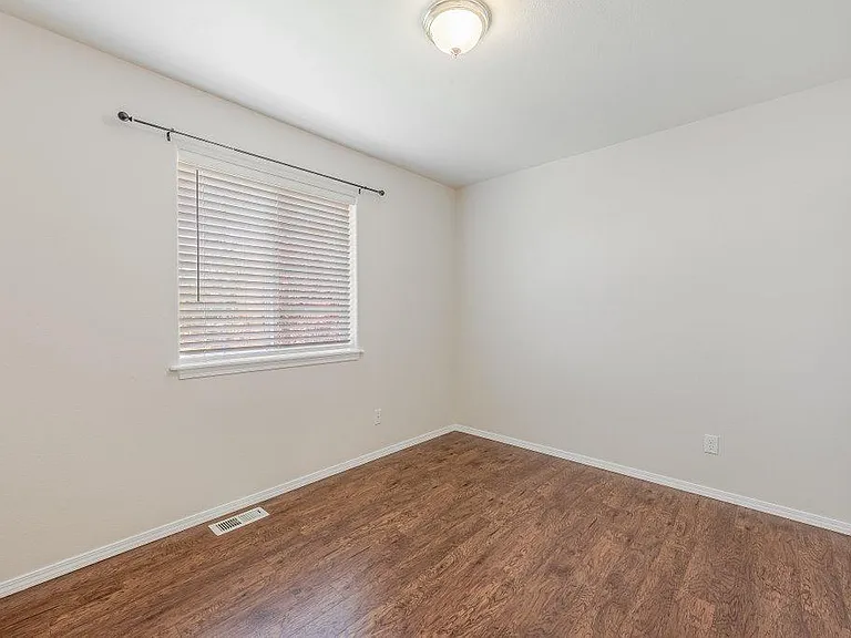 1179 W Cardinal Ave — Photo 11