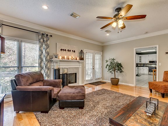 3rd image of 6133 Loblolly Ln